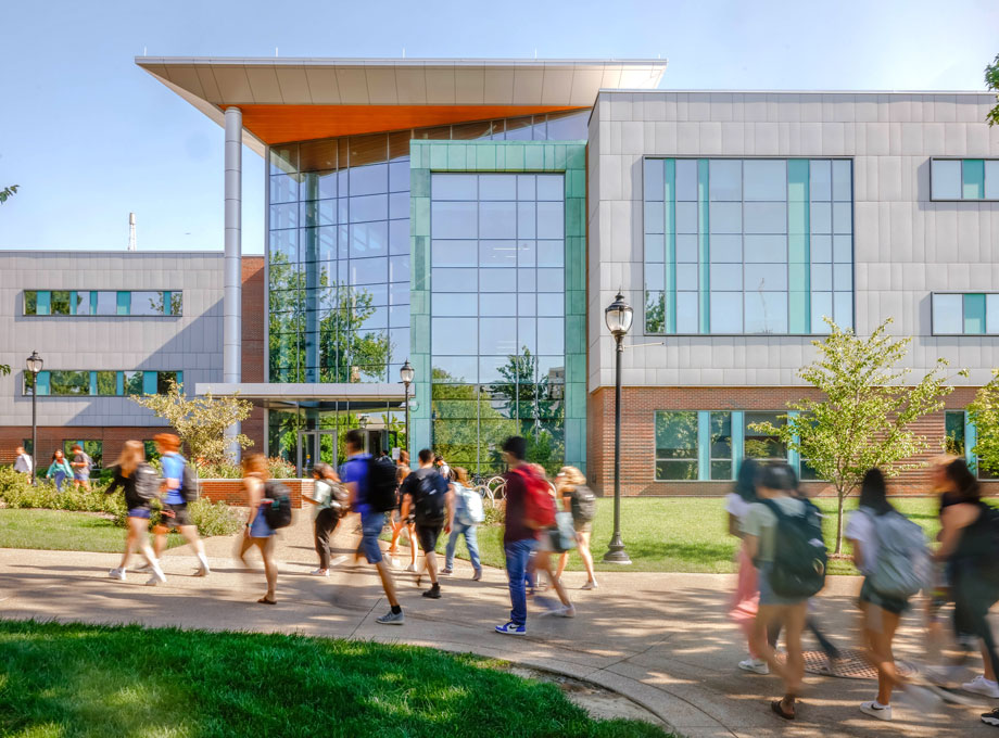 Students walking outside of SLU's Interdisciplinary Science and Engineering Building