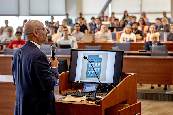 Justin Driver delivers lecture at Scott Hall