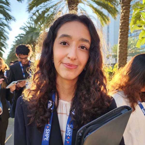 Aryana Yazdi Success Story